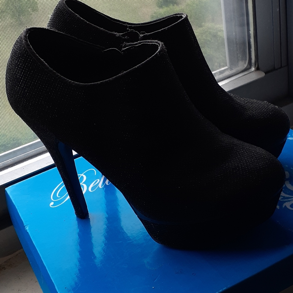 Stilettos - Picture 2 of 6